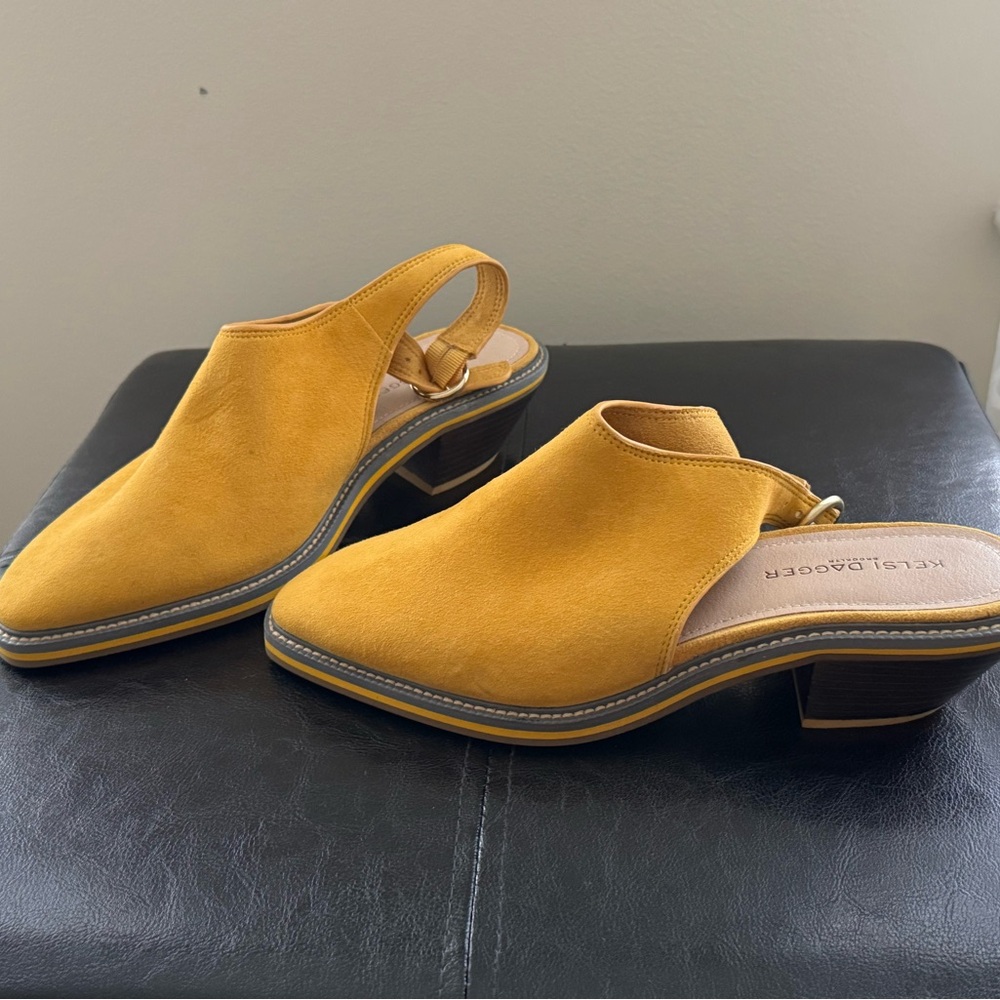 Kelsi Dagger Sz 7.5 Mustard Yellow Suede Leather Slingback Mules Never Worn
